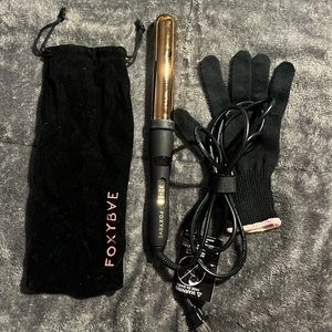 Foxy Bae Rose Gold Titanium Curling Wand